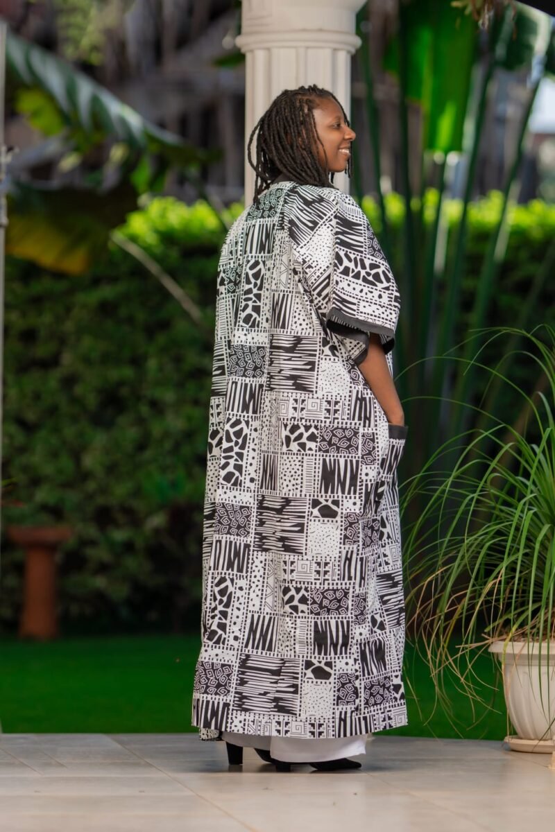 Neyomi Kimono